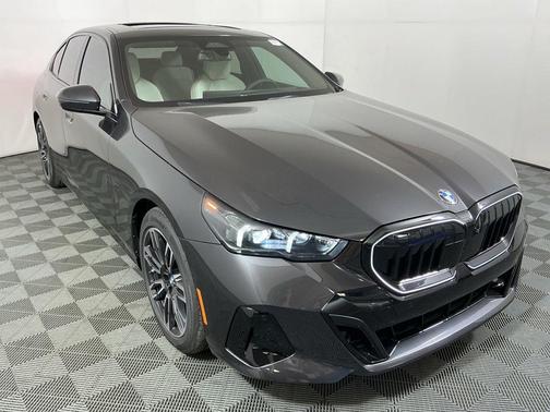 2026 BMW 530 i xDrive