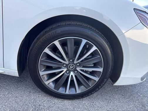 2018 Acura TLX Base