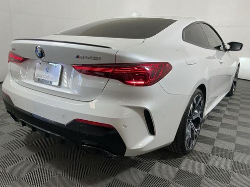 2025 BMW M440 i xDrive