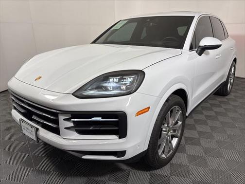 2024 Porsche Cayenne Base