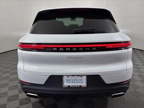 2024 Porsche Cayenne Base