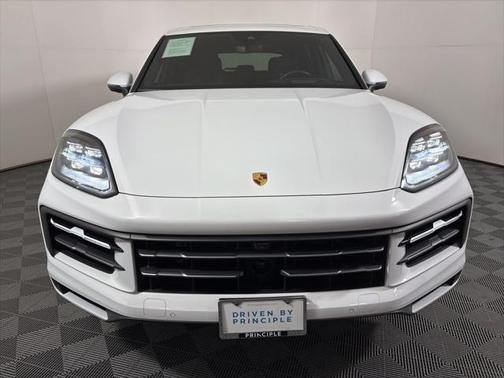 2024 Porsche Cayenne Base