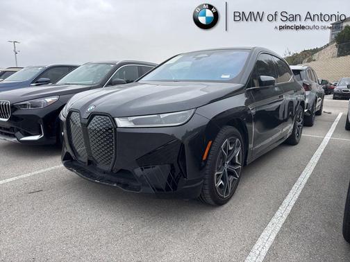 2025 BMW iX xDrive50