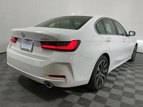 2026 BMW 330 i