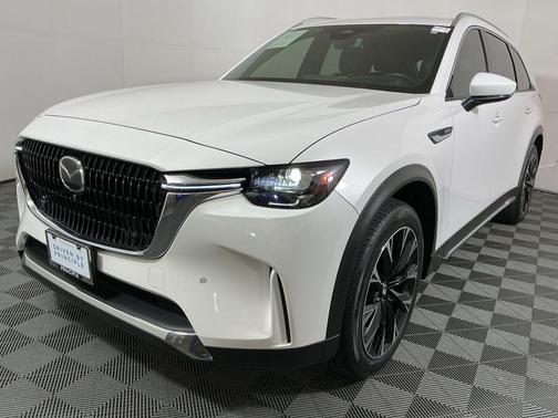 2024 Mazda CX-90 PHEV Premium Plus