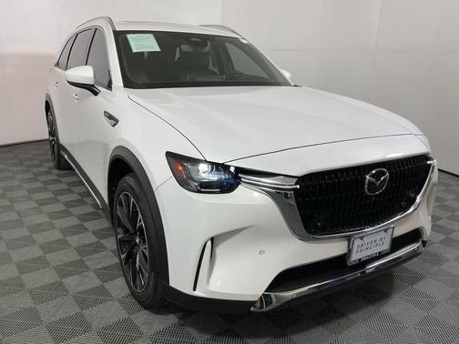 2024 Mazda CX-90 PHEV Premium Plus