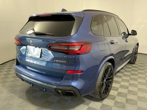 2023 BMW X5 M50i