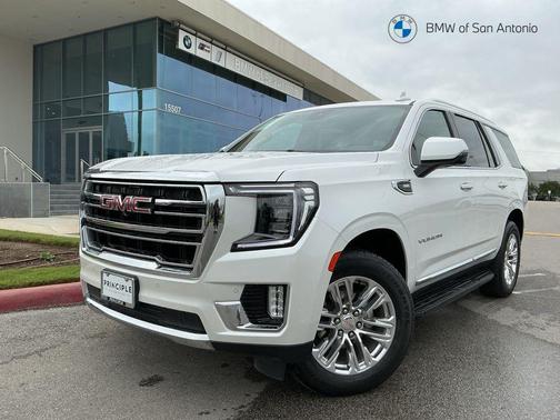 White Frost Tricoat 2023 GMC Yukon SLT
