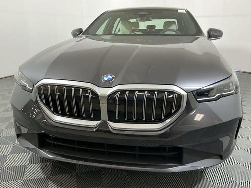 2026 BMW 530 i