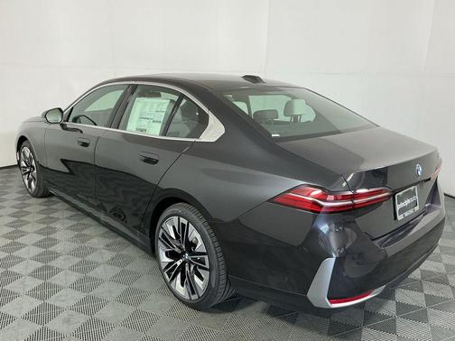 2026 BMW 530 i