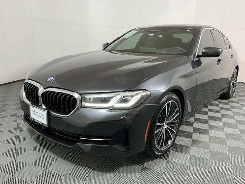 2022 BMW 530 i