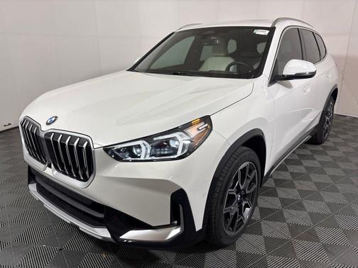 Alpine White 2026 BMW X1 xDrive28i