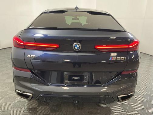 2023 BMW X6 M50i