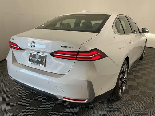 2026 BMW i5 xDrive40