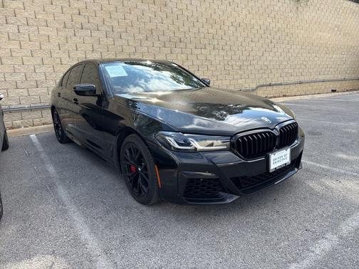 Black Sapphire Metallic 2023 BMW 540 i