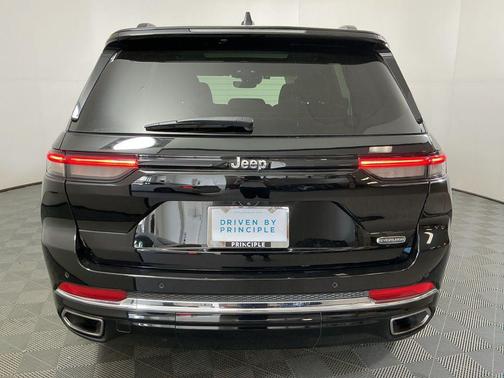 2022 Jeep Grand Cherokee Overland