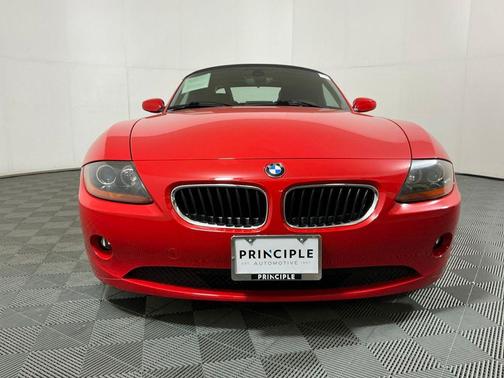 Red 2004 BMW Z4 2.5i Roadster
