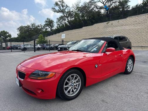 Red 2004 BMW Z4 2.5i Roadster