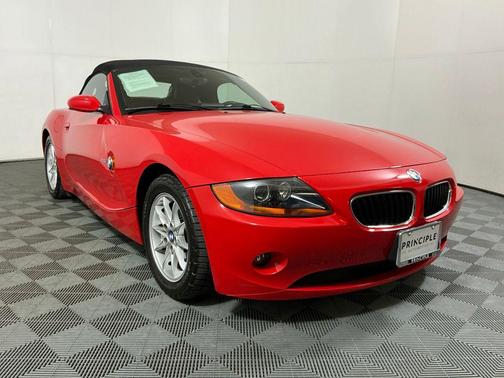 Red 2004 BMW Z4 2.5i Roadster