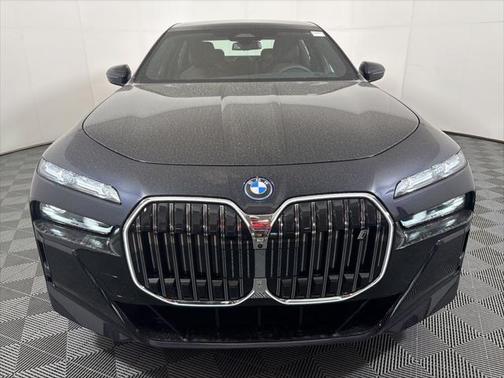 2025 BMW i7 eDrive50
