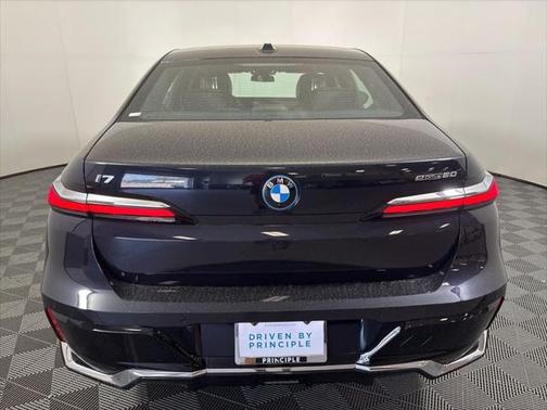 2025 BMW i7 eDrive50