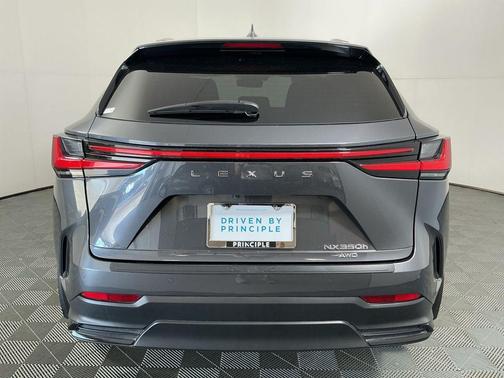 2024 Lexus NX 350h Premium
