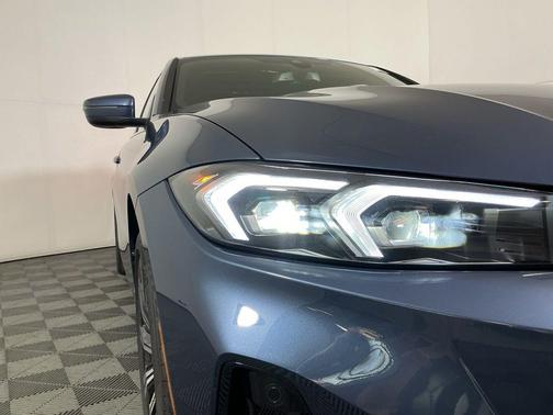 Arctic Race Blue Metallic 2026 BMW 330 xDrive