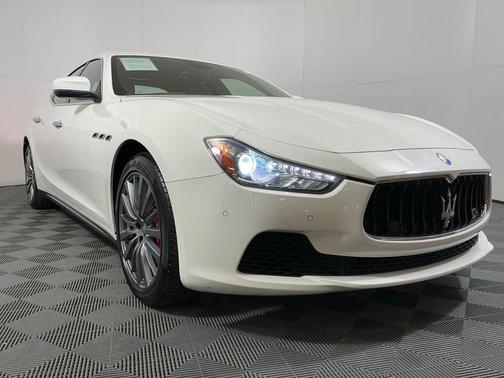 2017 Maserati Ghibli Base