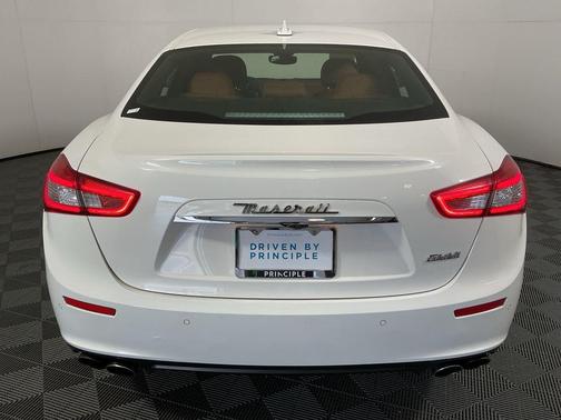 2017 Maserati Ghibli Base