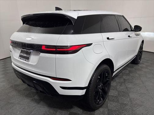 2024 Land Rover Range Rover Evoque Dynamic SE