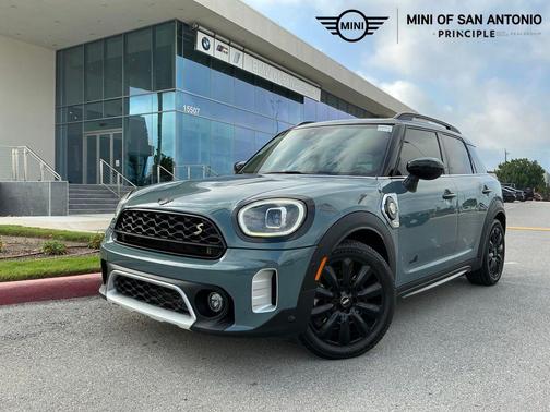 Sage Green Metallic 2023 MINI SE Countryman Cooper