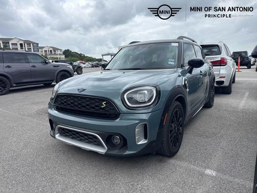 Sage Green Metallic 2023 MINI SE Countryman Cooper
