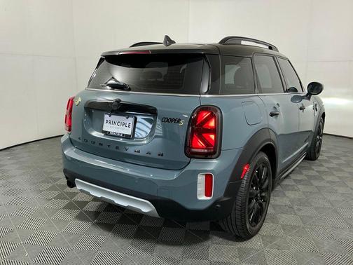 Sage Green Metallic 2023 MINI SE Countryman Cooper