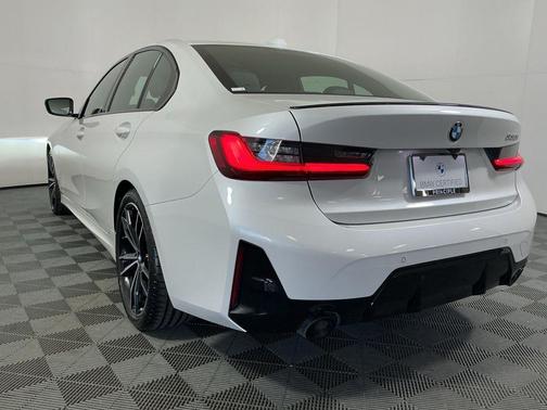 2024 BMW 330 i