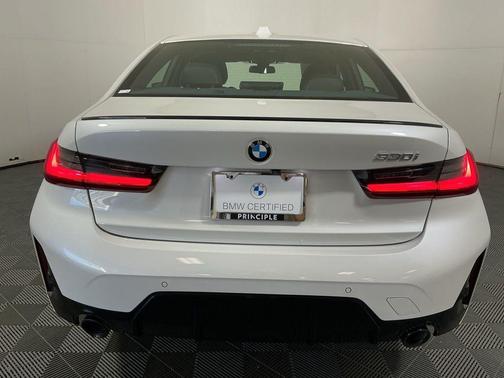 2024 BMW 330 i