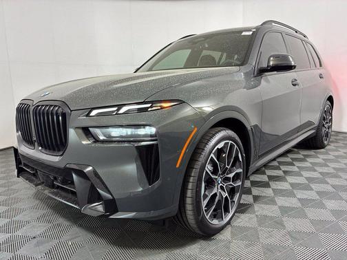 Dravit Grey Metallic 2027 BMW X7 xDrive40i
