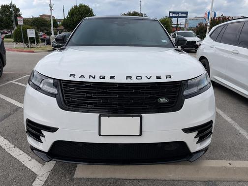 Ostuni Pearl White Metallic 2025 Land Rover Range Rover Velar P250 SE R-Dynamic