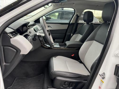 Ostuni Pearl White Metallic 2025 Land Rover Range Rover Velar P250 SE R-Dynamic