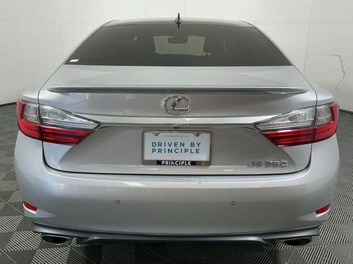 2017 Lexus ES 350 Base