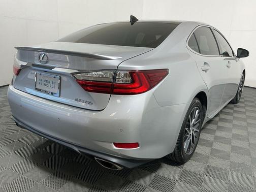 2017 Lexus ES 350 Base