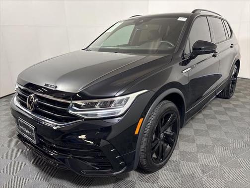 2023 Volkswagen Tiguan 2.0T SE R-Line Black
