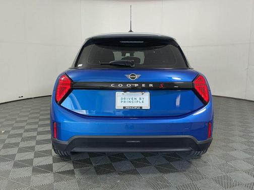 Icy Sunshine Blue Metallic 2025 MINI Hardtop Cooper S