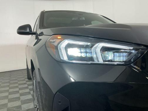 Jet Black 2026 BMW X1 xDrive28i