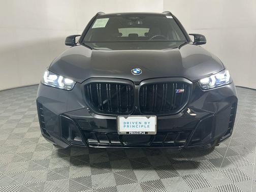 2025 BMW X5 M60i