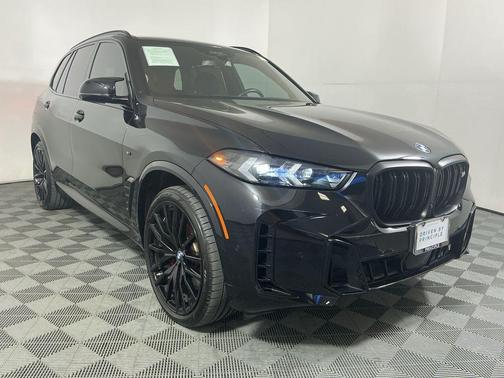 2025 BMW X5 M60i