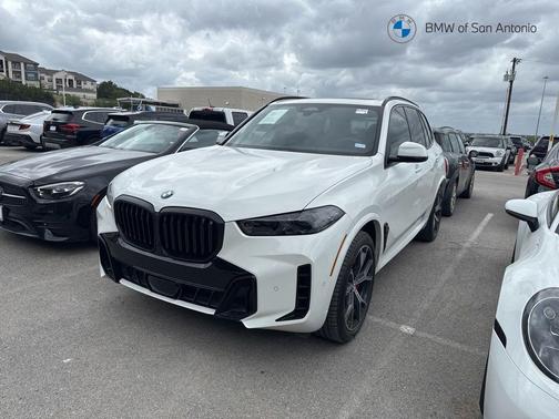 Alpine White 2024 BMW X5 xDrive40i