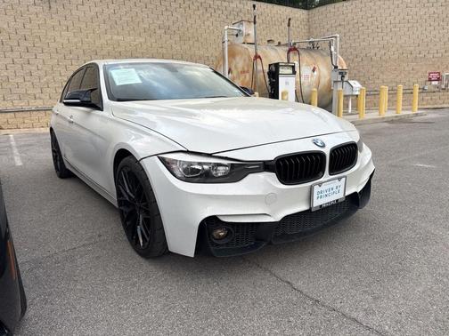 Alpine White 2015 BMW 328 328i