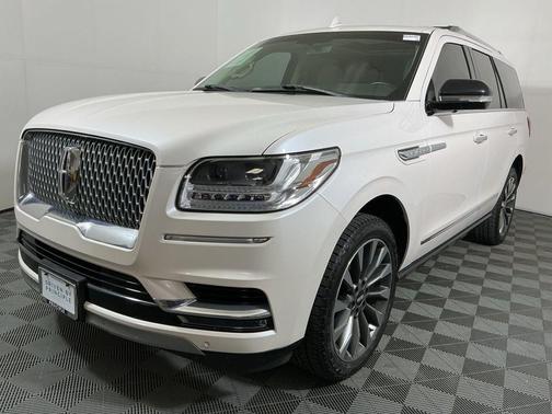 2019 Lincoln Navigator Select