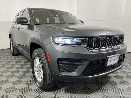2023 Jeep Grand Cherokee Laredo