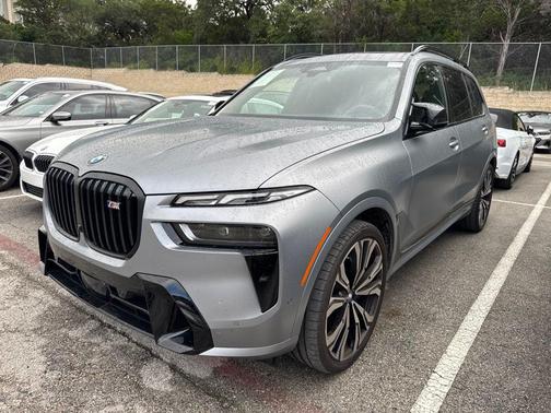 Frozen Pure Grey Metallic 2025 BMW X7 M60i